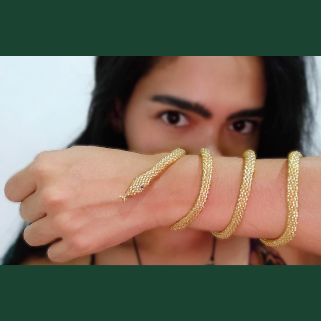 Brazalete de Serpiente – Dorado Místico