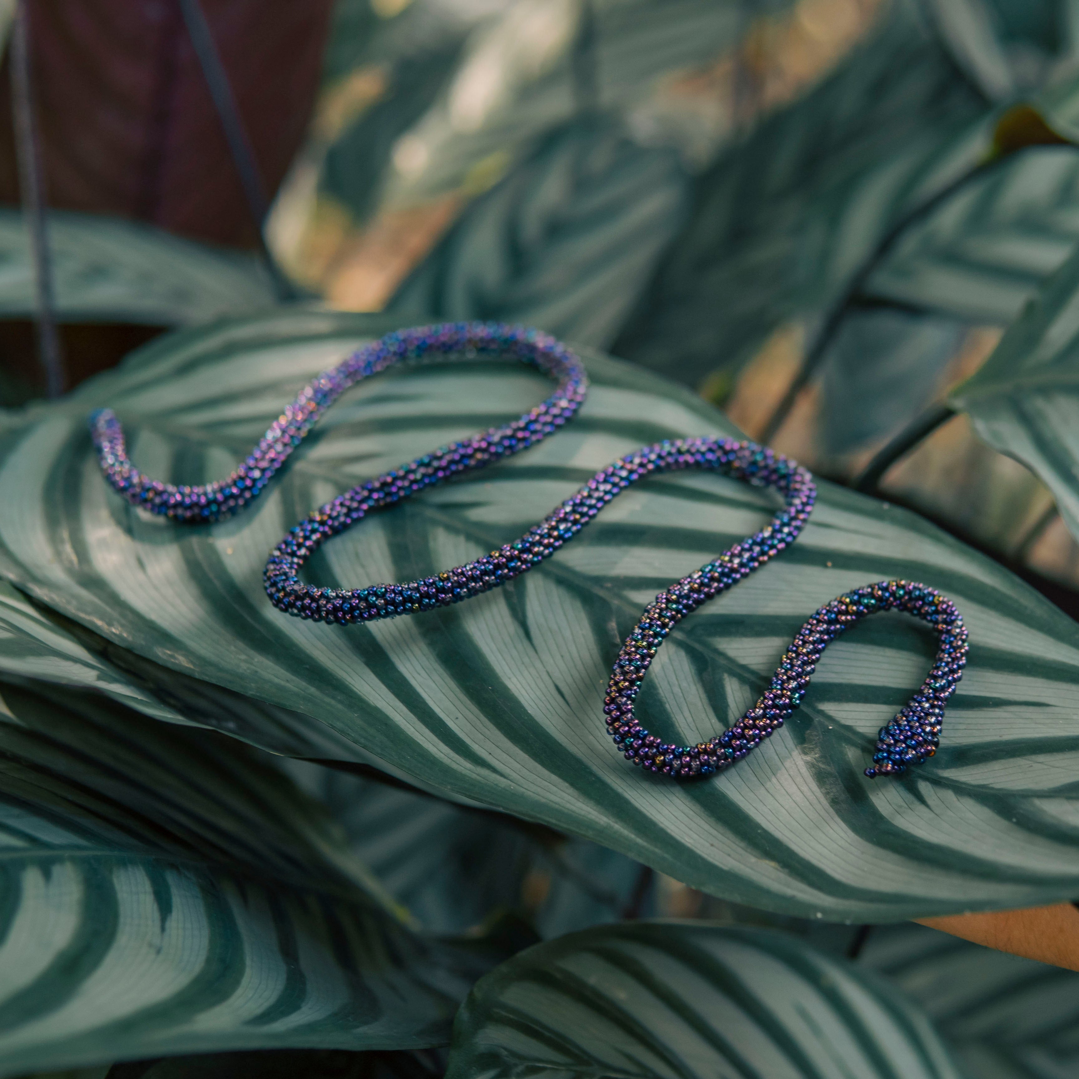 Brazalete de Serpiente – Morado iridiscente